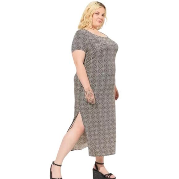 Torrid Ditsy Tribal Print Maxi Super Soft Slit Dress - Picture 1 of 11